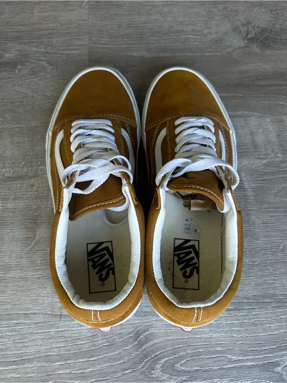 Vans Men's Casual Low-Top Suede Sneakers - Tan with White Stripe